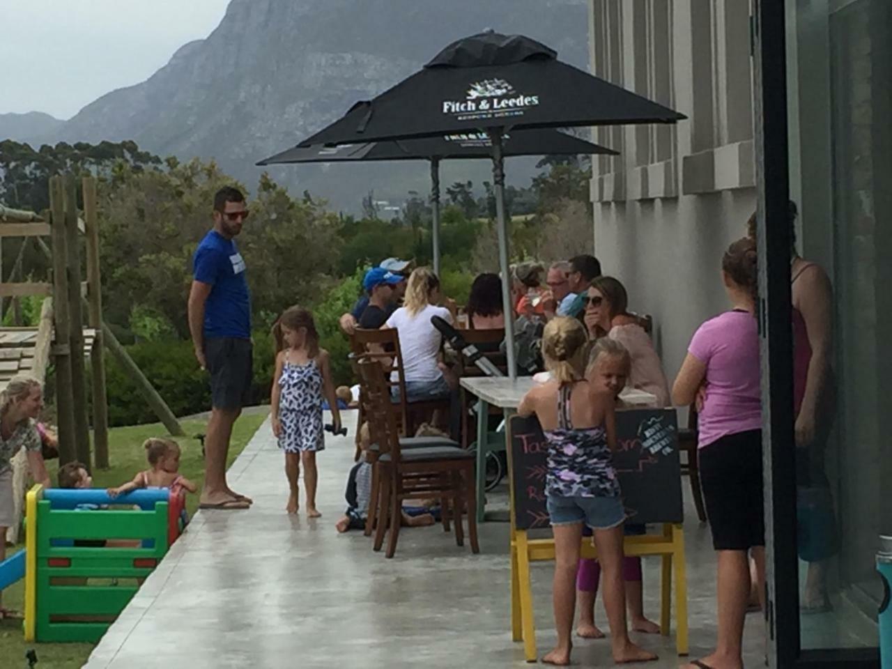 Misty Mountains Hermanus Exterior foto